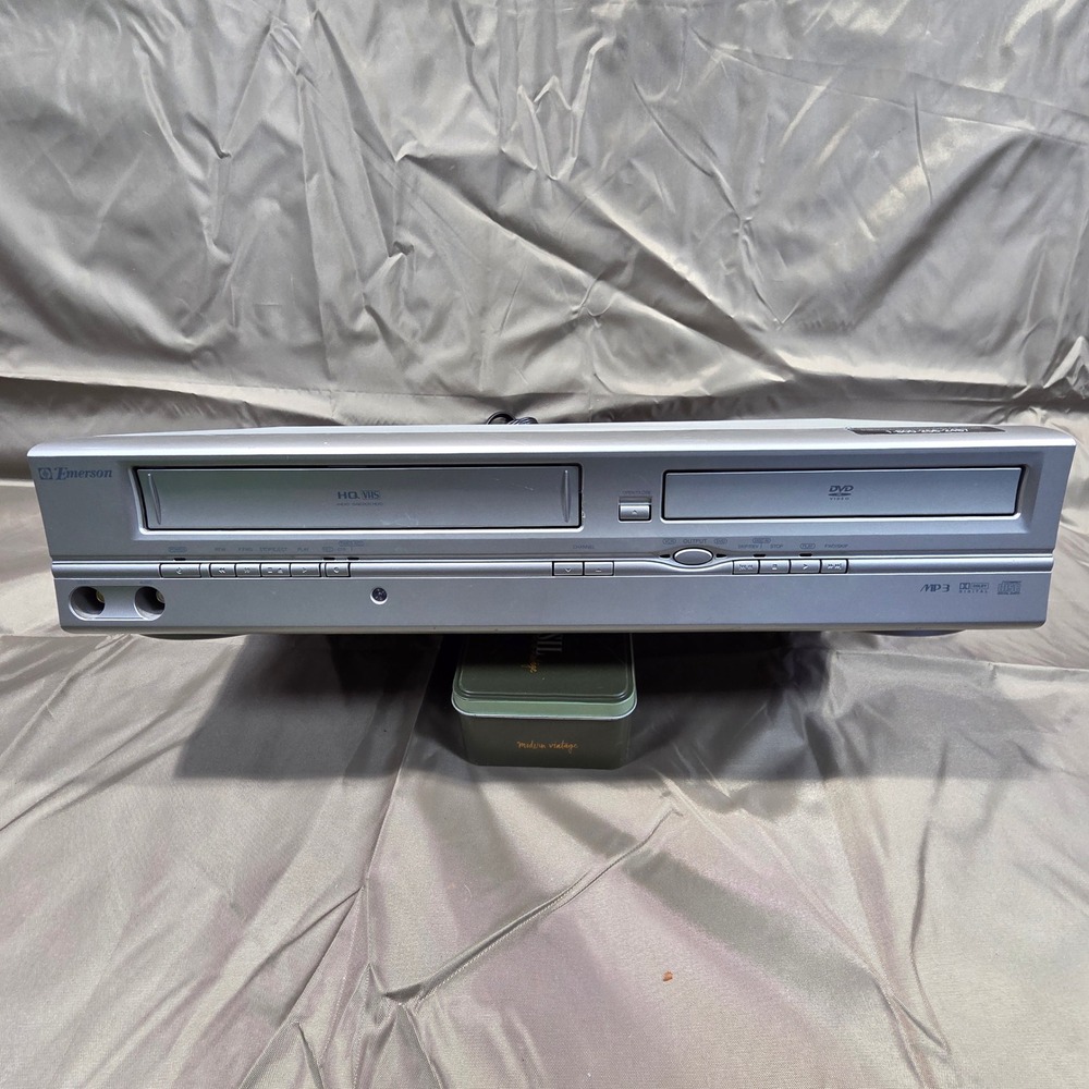 Emerson EWD2204 DVD Player VCR Combo Silver 4-Head VHS HQ MP3 Dolby Digital